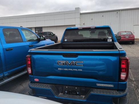 Used 2023 GMC Sierra 1500 Elevation w/ LPO, Elevation Black Package image 6