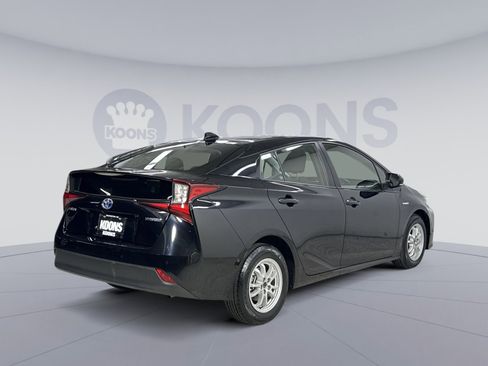 Used 2022 Toyota Prius LE image 12