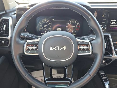 Used 2023 Kia Sorento SX AWD/4WD image 27
