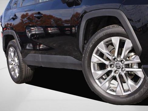 Used 2025 Toyota RAV4 XLE Premium image 3