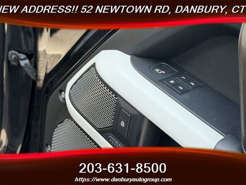 Used 2020 Land Rover Defender 110 HSE AWD/4WD image 21