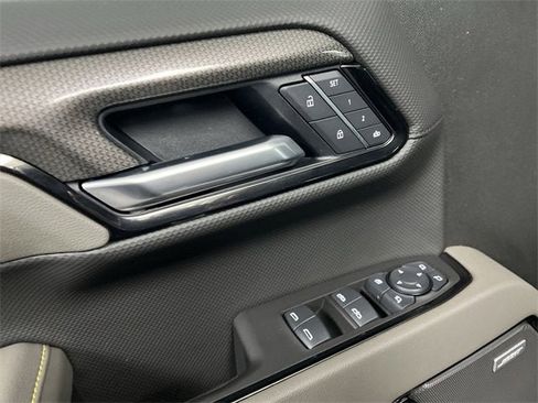 Certified 2025 Chevrolet Silverado 1500 ZR2 w/ ZR2 Bison Edition image 22