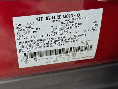 Used 2024 Ford Explorer XLT w/ Equipment Group 202A AWD/4WD image 34