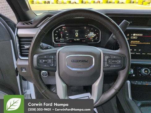 Used 2025 GMC Sierra 3500 Denali AWD/4WD image 14
