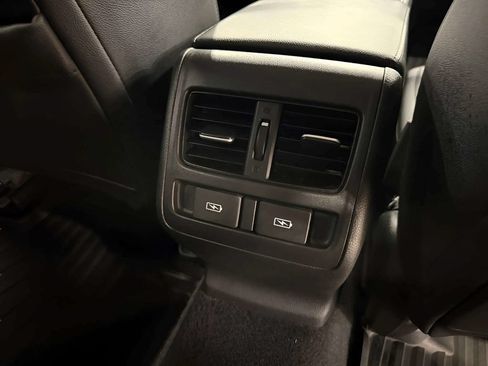 Used 2020 Honda Accord Touring image 14