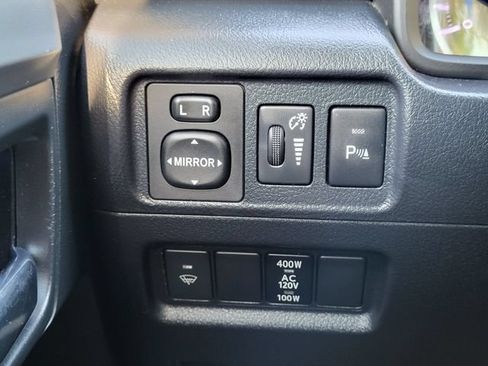 Used 2016 Toyota 4Runner Limited AWD/4WD image 21