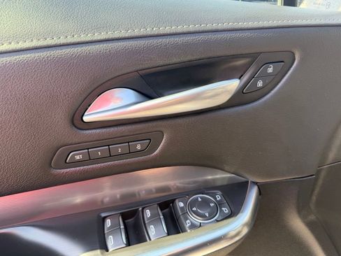 Used 2024 Cadillac XT4 Premium Luxury FWD image 23