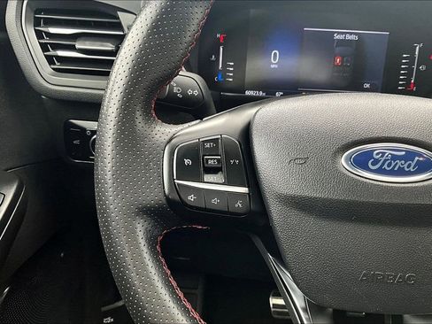 Used 2024 Ford Escape ST-Line FWD image 12
