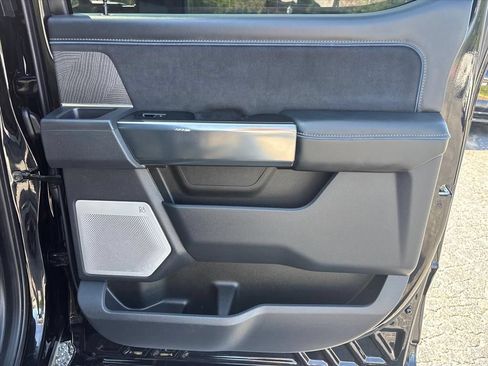 Used 2025 Ford F250 Platinum AWD/4WD image 16