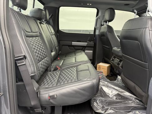 New 2026 Ford F250 Lariat w/ Black Appearance Package image 58