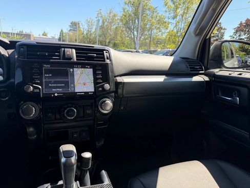 Certified 2023 Toyota 4Runner TRD Off-Road Premium w/ Moonroof Package AWD/4WD image 25