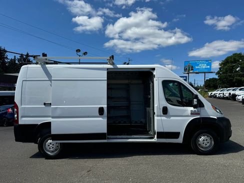 Used 2021 RAM ProMaster 2500 FWD image 17
