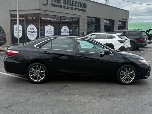 Used 2017 Toyota Camry SE FWD image 20