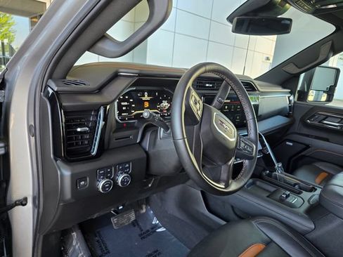 Used 2025 GMC Sierra 2500 AT4 AWD/4WD image 23