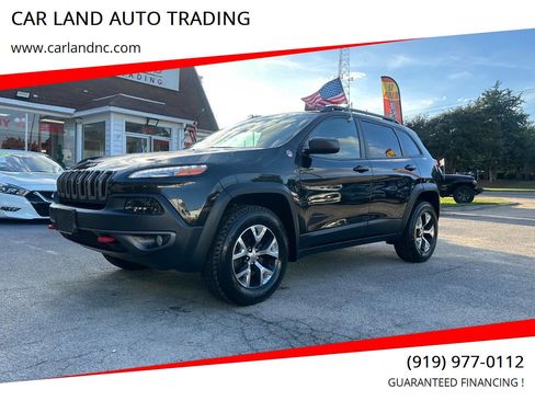 Used 2016 Jeep Cherokee Trailhawk w/ Comfort/Convenience Group image 1