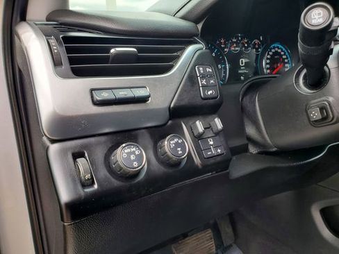 Used 2020 Chevrolet Suburban Premier w/ Max Trailering Package AWD/4WD image 11