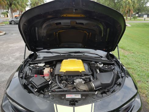 Used 2020 Chevrolet Camaro ZL1 RWD image 78