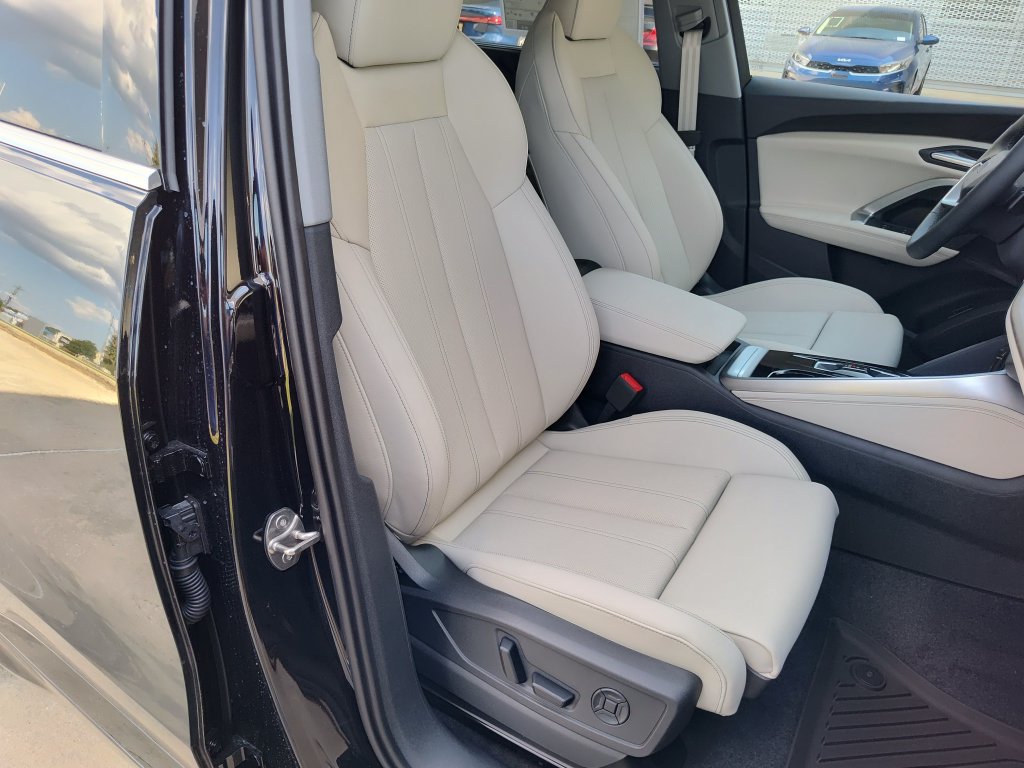 New 2026 Audi Q5 Premium AWD/4WD image 12