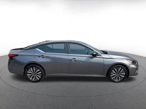 Used 2026 Nissan Altima 2.5 SV FWD image 15