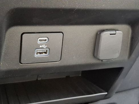 Used 2021 Ford F250 XL w/ STX Appearance Package image 25