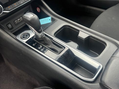 Used 2025 Nissan Sentra SV FWD image 13