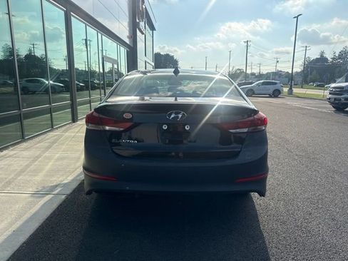 Used 2018 Hyundai Elantra Value Edition FWD image 2