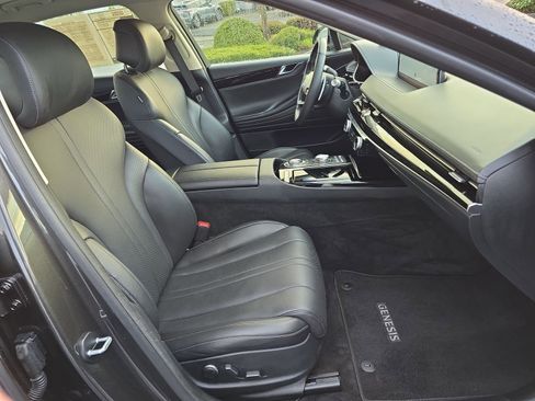 Used 2023 Genesis G80 2.5T image 30