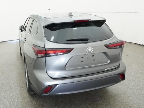 New 2026 Toyota Highlander Limited image 37