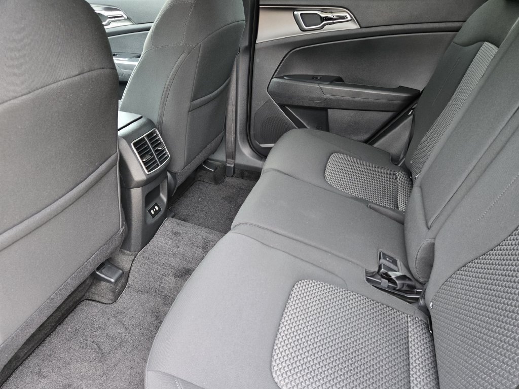 New 2026 Kia Sportage LX FWD image 22