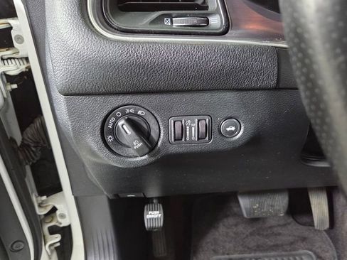 Used 2018 Dodge Challenger R/T w/ Blacktop Package RWD image 19