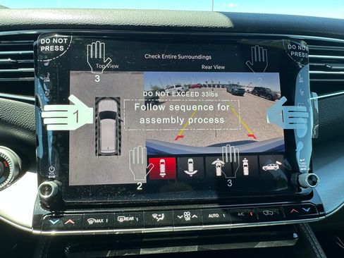 New 2026 Jeep Grand Wagoneer 4WD image 32