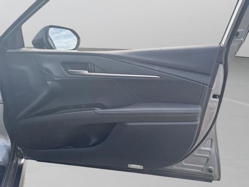 Used 2025 Toyota Camry XSE w/ Premium Plus Package image 43