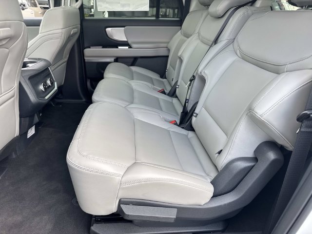 New 2026 Ford Expedition Max Active RWD image 19