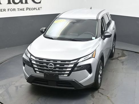 Used 2024 Nissan Rogue S AWD/4WD image 47