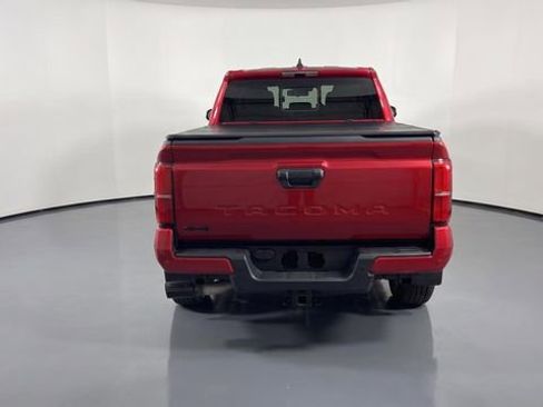 Used 2025 Toyota Tacoma TRD Sport w/ TRD Sport Upgrade Package AWD/4WD image 4