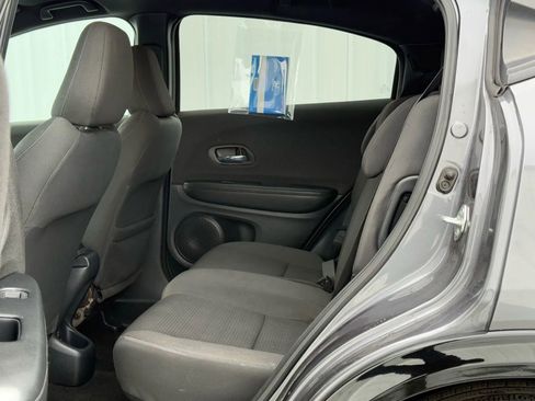 Used 2021 Honda HR-V Sport image 12