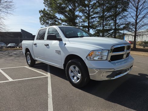 Used 2023 RAM 1500 Classic SLT w/ Electronics Group image 7
