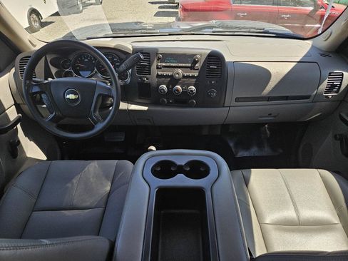 Used 2014 Chevrolet Silverado 3500 W/T w/ Skid Plate Package AWD/4WD image 47