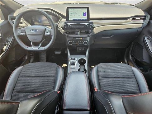 Used 2025 Ford Escape ST-Line FWD image 18