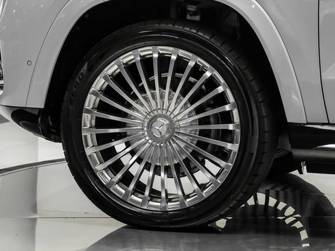 Used 2026 Mercedes-Benz Maybach GLS 600 4MATIC image 58
