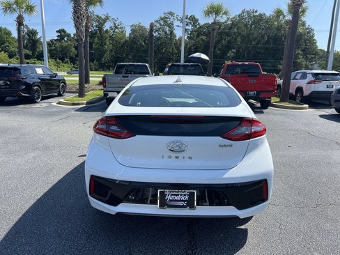 Used 2019 Hyundai Ioniq Limited w/ Ultimate Package 02 FWD image 9
