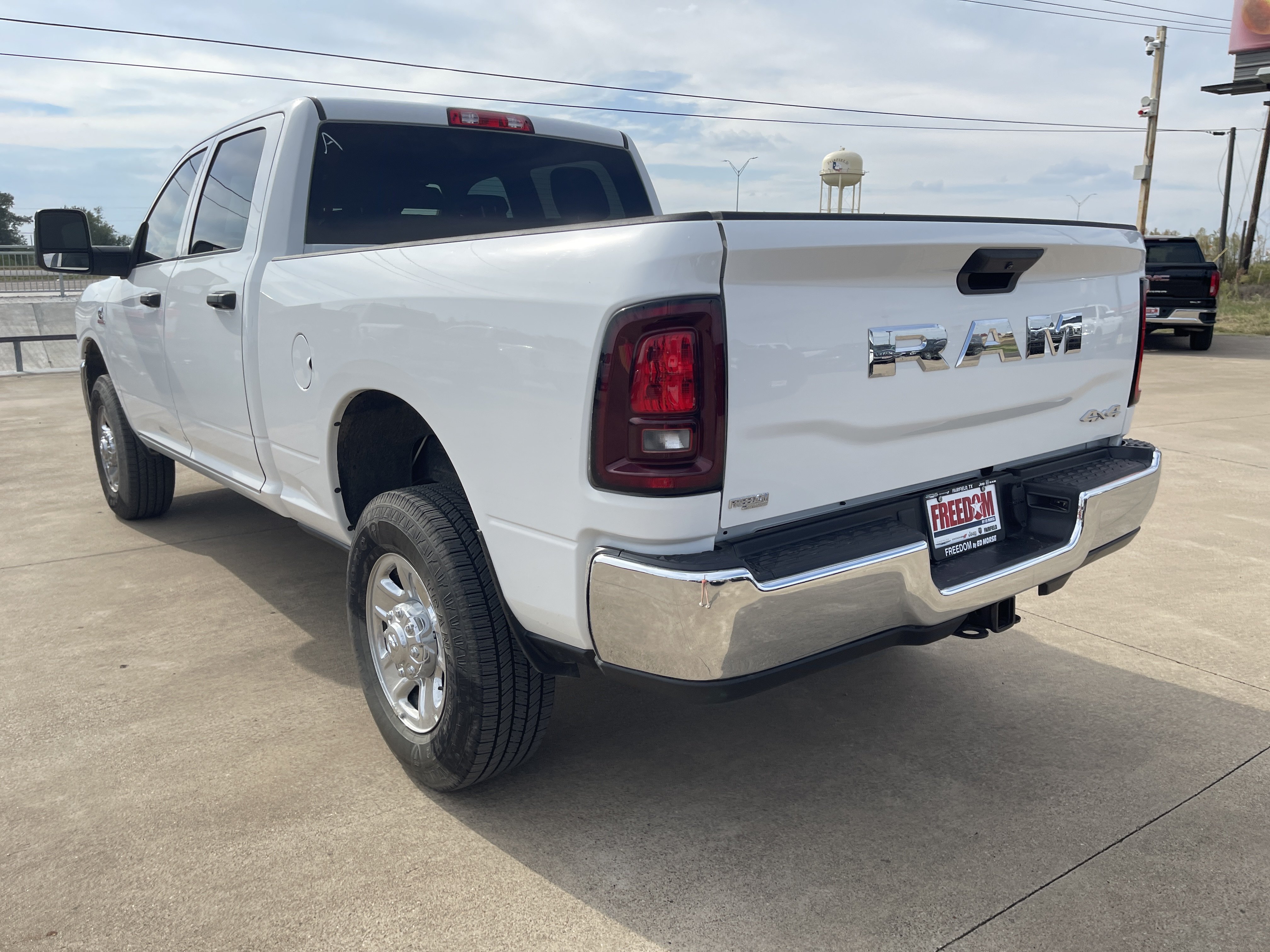 Used 2026 RAM 2500 Tradesman w/ Chrome Appearance Group AWD/4WD image 6