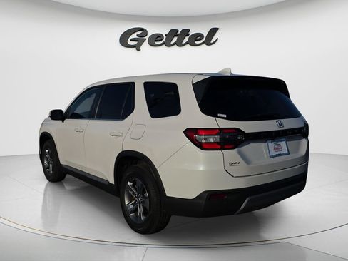 Used 2023 Honda Pilot EX-L image 7