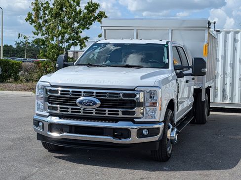New 2026 Ford F350 XL w/ XL Chrome Package RWD image 8