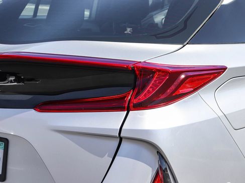 Used 2021 Toyota Prius Prime LE w/ Carpet Mat Package (TMS) FWD image 8