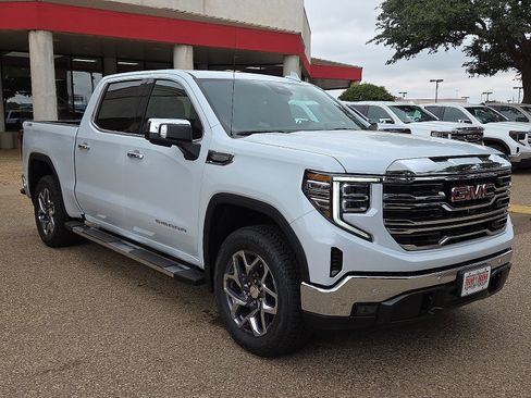 New 2026 GMC Sierra 1500 SLT AWD/4WD image 5