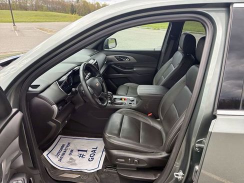 Used 2023 Chevrolet Traverse LT w/ LPO, Floor Liner Package AWD/4WD image 21
