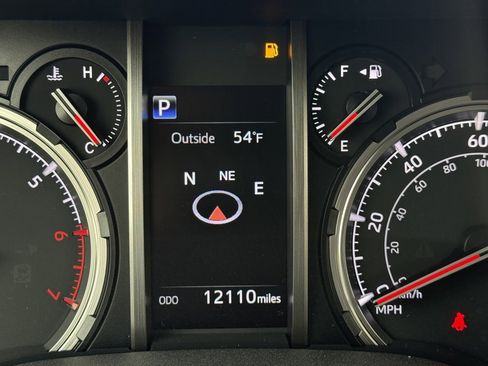 Used 2023 Toyota 4Runner TRD Off-Road Premium image 34