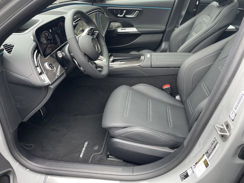 New 2026 Mercedes-Benz E 53 AMG e 4MATIC Sedan image 20