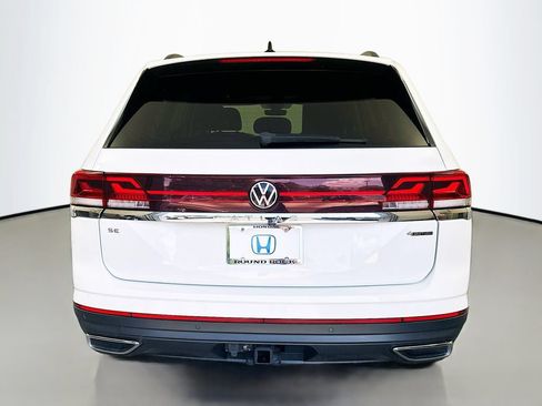 Used 2024 Volkswagen Atlas SE AWD/4WD image 6